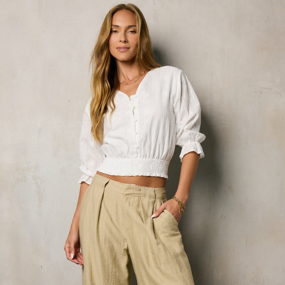 NWT! Hayden/Bohme Embroidered Blouse